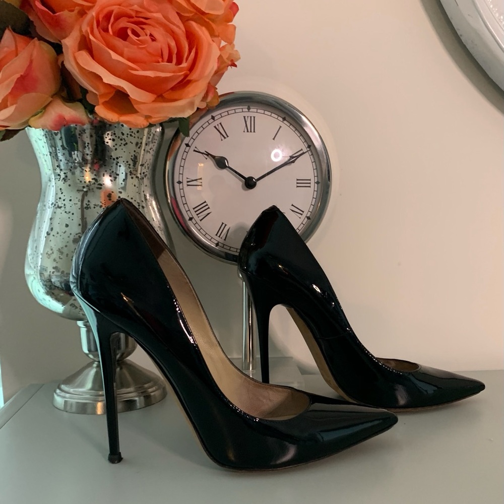 ***SOLD*** Authentic Jimmy Choo Anouk pumps
